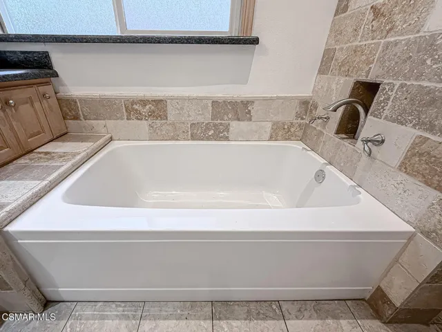 kPrimary Bedroom Suite6