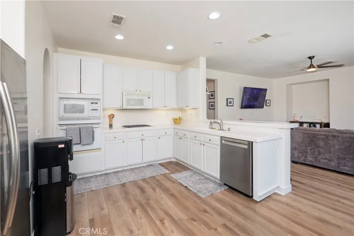 13070 Beachview Court, Victorville, California 92392