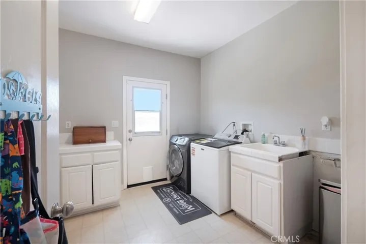 13070 Beachview Court, Victorville, California 92392