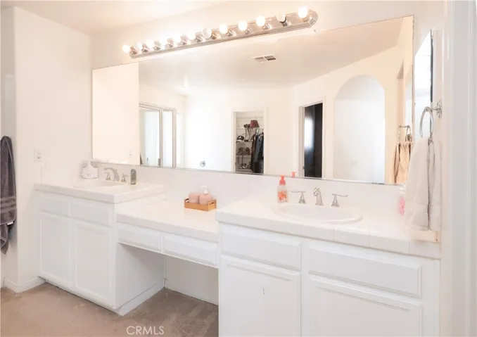 13070 Beachview Court, Victorville, California 92392