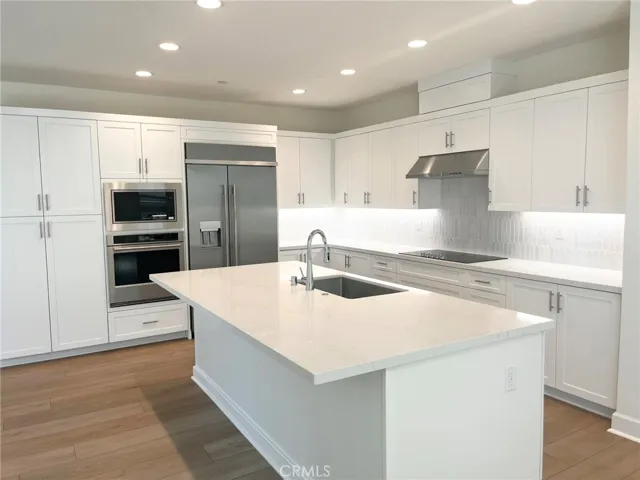 497 Tracy Place, Ventura, California 93004