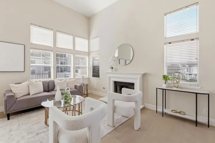 585 Shoal Circle, Redwood City, California 94065