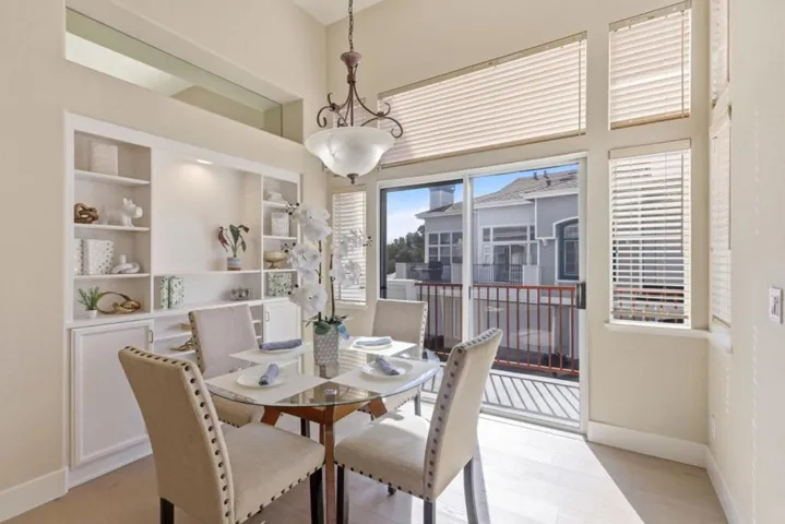585 Shoal Circle, Redwood City, California 94065