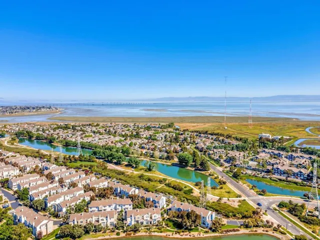 585 Shoal Circle, Redwood City, California 94065