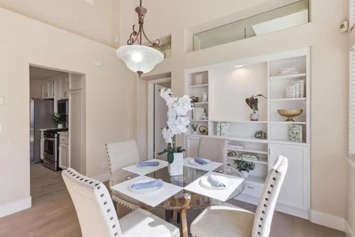 585 Shoal Circle, Redwood City, California 94065
