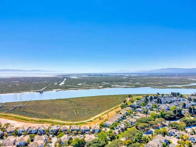 585 Shoal Circle, Redwood City, California 94065