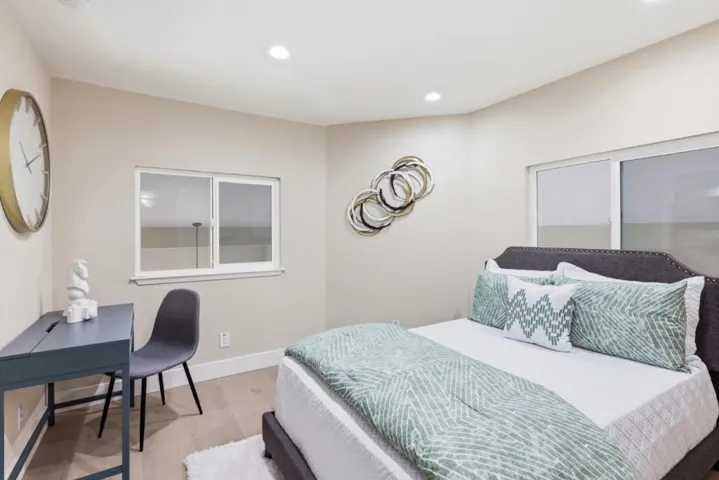 585 Shoal Circle, Redwood City, California 94065