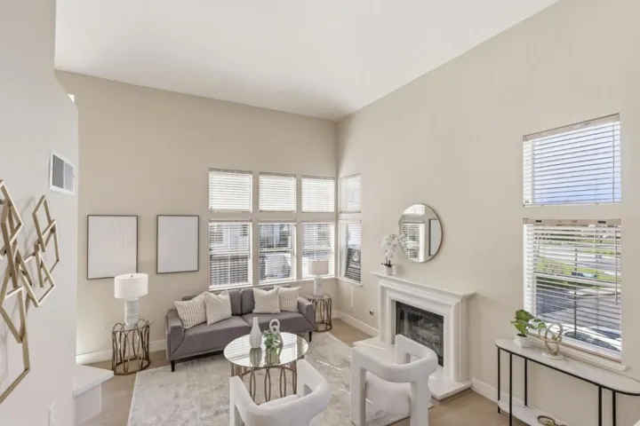 585 Shoal Circle, Redwood City, California 94065