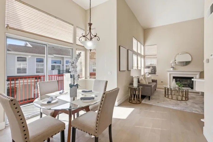 585 Shoal Circle, Redwood City, California 94065