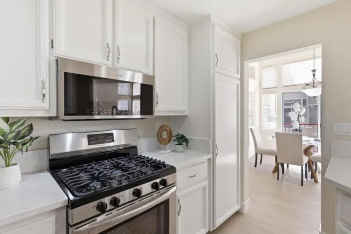 585 Shoal Circle, Redwood City, California 94065