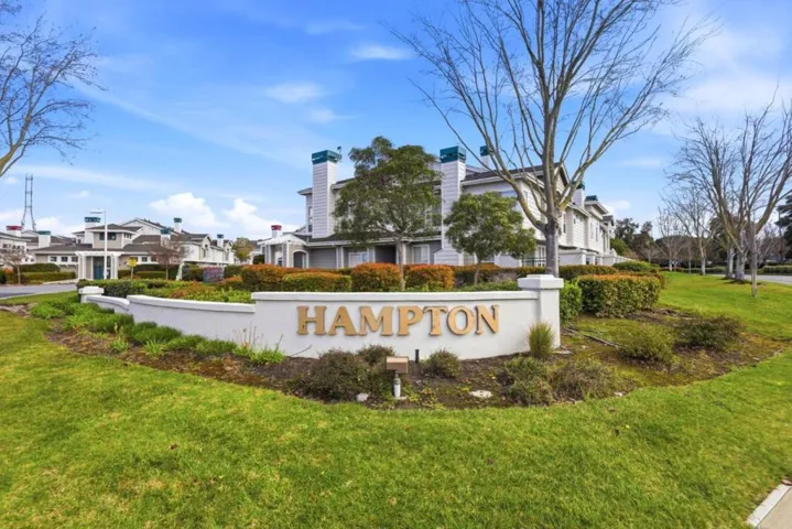 585 Shoal Circle, Redwood City, California 94065