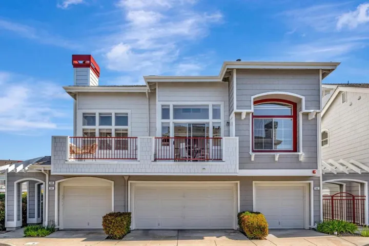 585 Shoal Circle, Redwood City, California 94065