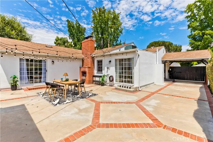 5429 Columbus Avenue, Sherman Oaks, California 91411