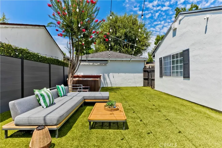 5429 Columbus Avenue, Sherman Oaks, California 91411