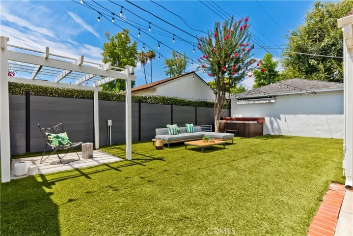 5429 Columbus Avenue, Sherman Oaks, California 91411