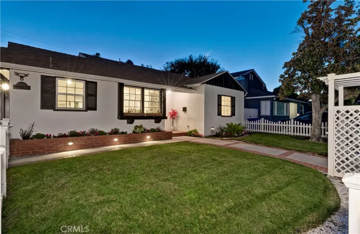 5429 Columbus Avenue, Sherman Oaks, California 91411