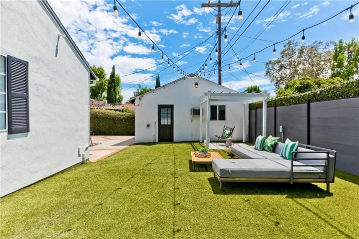 5429 Columbus Avenue, Sherman Oaks, California 91411