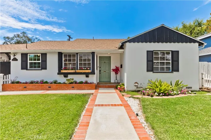 5429 Columbus Avenue, Sherman Oaks, California 91411
