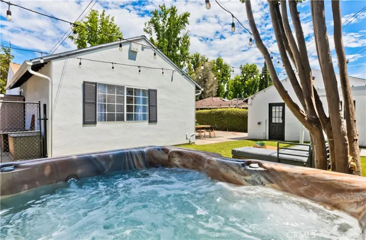 5429 Columbus Avenue, Sherman Oaks, California 91411