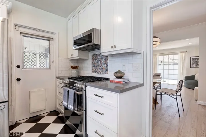 5429 Columbus Avenue, Sherman Oaks, California 91411