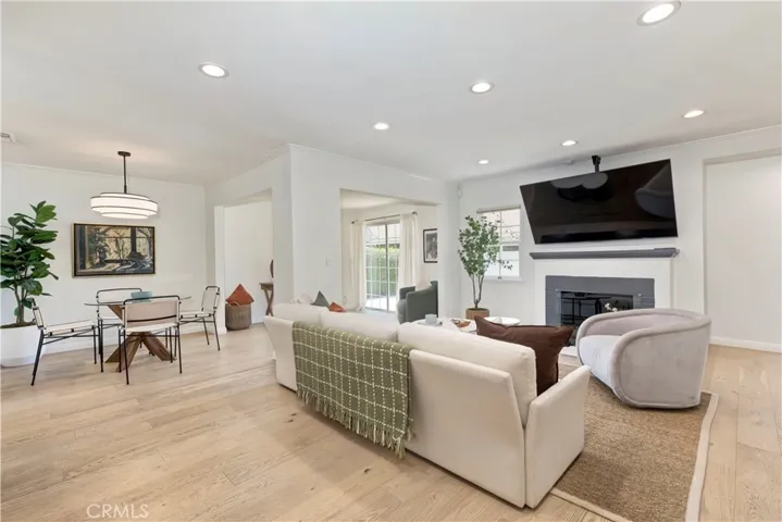5429 Columbus Avenue, Sherman Oaks, California 91411
