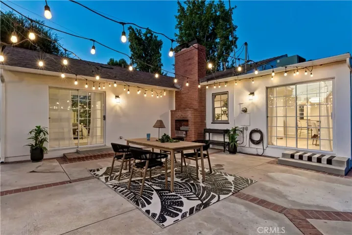 5429 Columbus Avenue, Sherman Oaks, California 91411