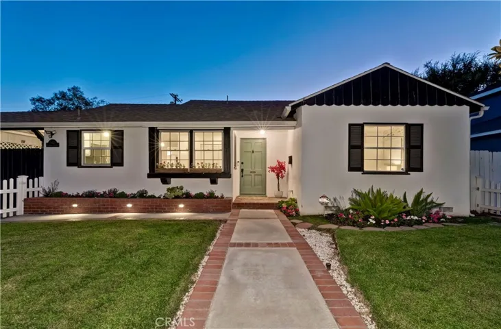 5429 Columbus Avenue, Sherman Oaks, California 91411