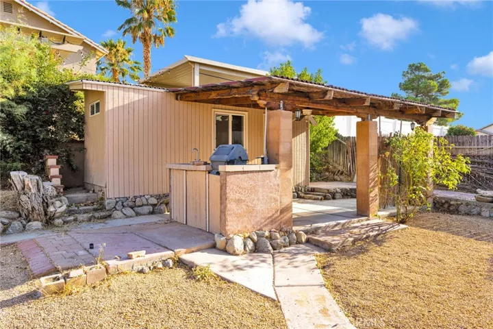 13747 Valera, Victorville, California 92392
