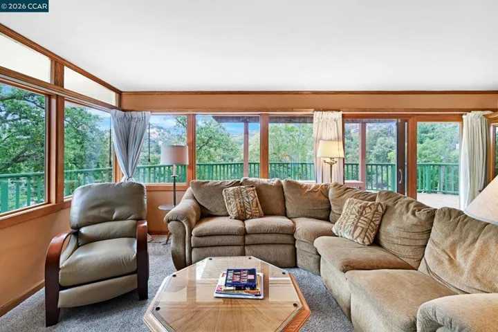 1891 Meadow Lane, Walnut Creek, California 94595