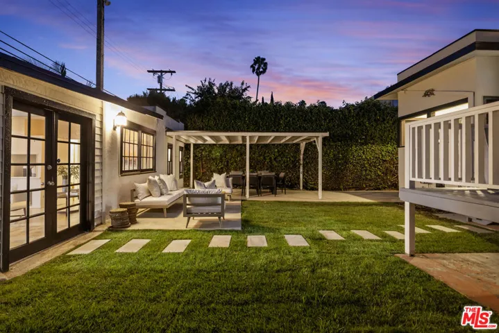 1922 Taft Avenue, Los Angeles, California 90068
