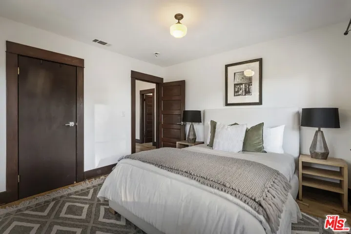 1922 Taft Avenue, Los Angeles, California 90068