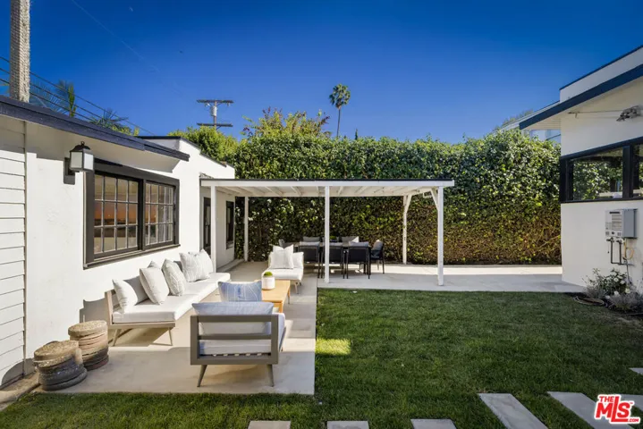 1922 Taft Avenue, Los Angeles, California 90068