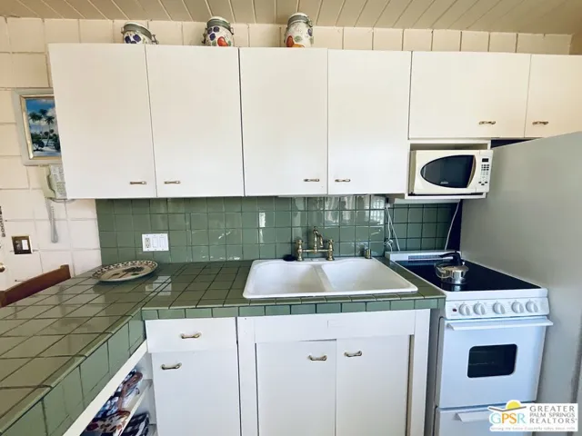 1111 E Palm Canyon Drive 347, Palm Springs, California 92264