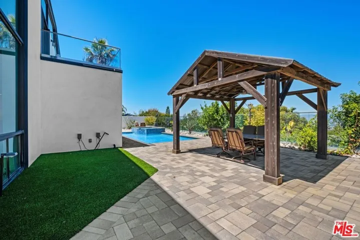 3144 Alta Laguna Boulevard, Laguna Beach, California 92651