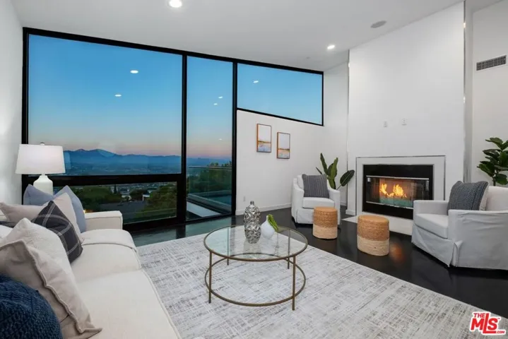 3144 Alta Laguna Boulevard, Laguna Beach, California 92651