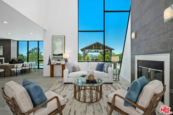 3144 Alta Laguna Boulevard, Laguna Beach, California 92651