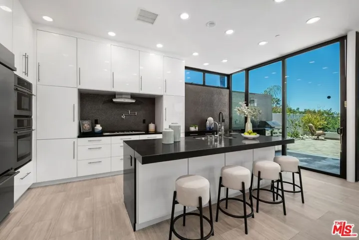 3144 Alta Laguna Boulevard, Laguna Beach, California 92651