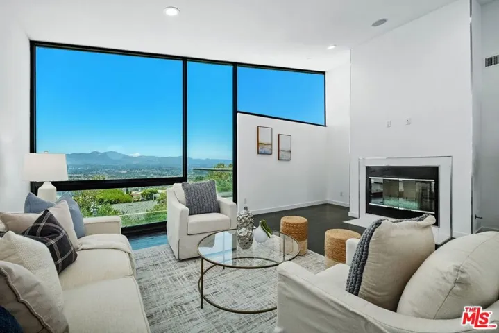 3144 Alta Laguna Boulevard, Laguna Beach, California 92651