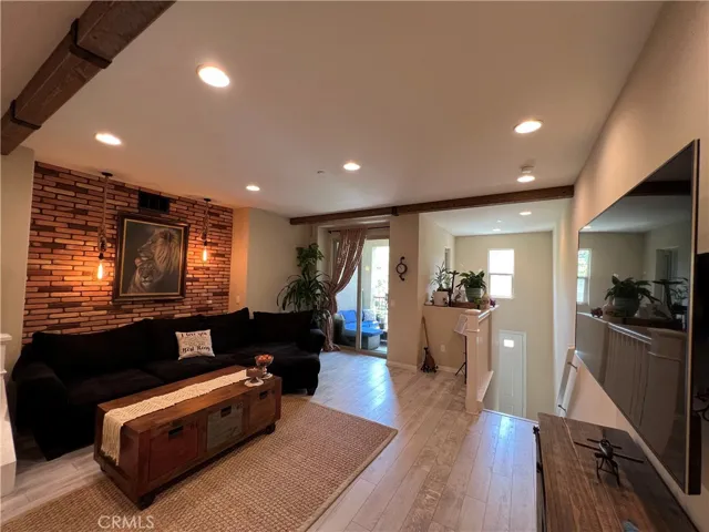 211 Native, Irvine, California 92618