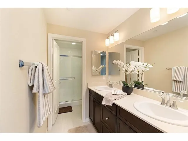 211 Native, Irvine, California 92618