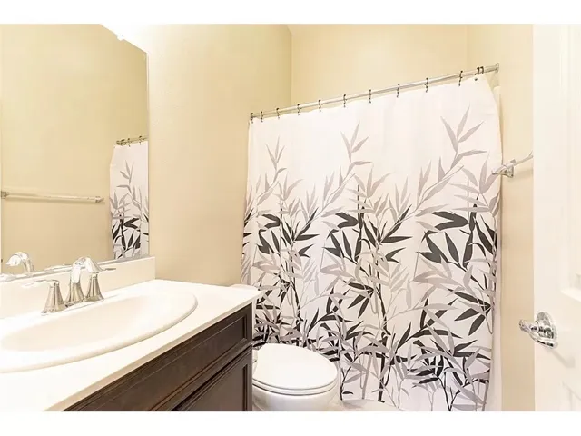 211 Native, Irvine, California 92618
