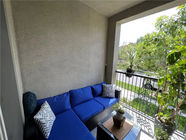 211 Native, Irvine, California 92618
