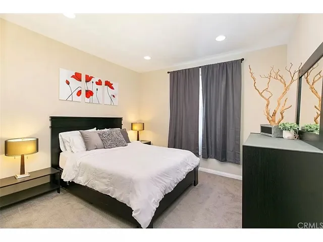211 Native, Irvine, California 92618