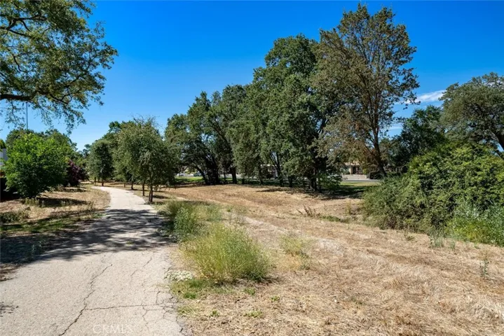 807 Turtle Creek Road, Paso Robles, California 93446