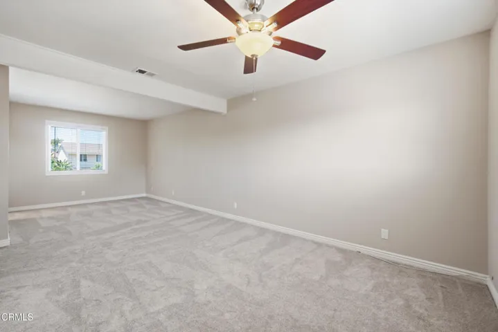 25_bedroom