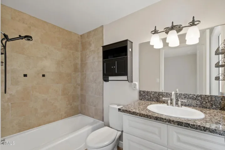 28_bathroom