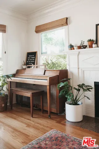 3016 Oakhurst Avenue, Los Angeles, California 90034