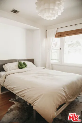 3016 Oakhurst Avenue, Los Angeles, California 90034