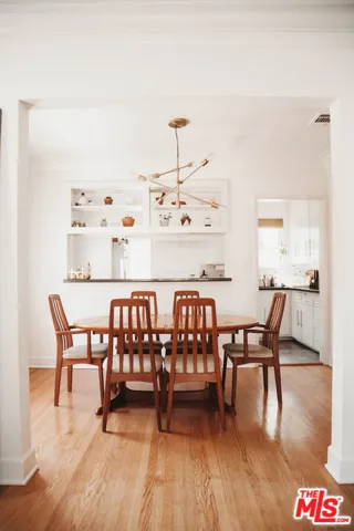 3016 Oakhurst Avenue, Los Angeles, California 90034