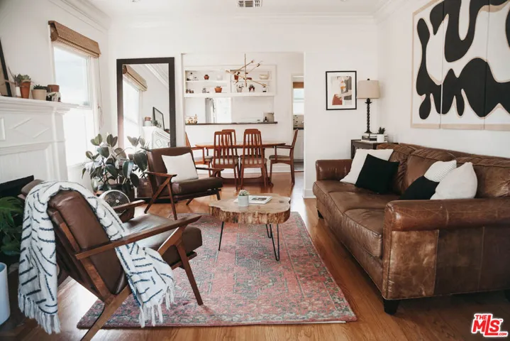 3016 Oakhurst Avenue, Los Angeles, California 90034